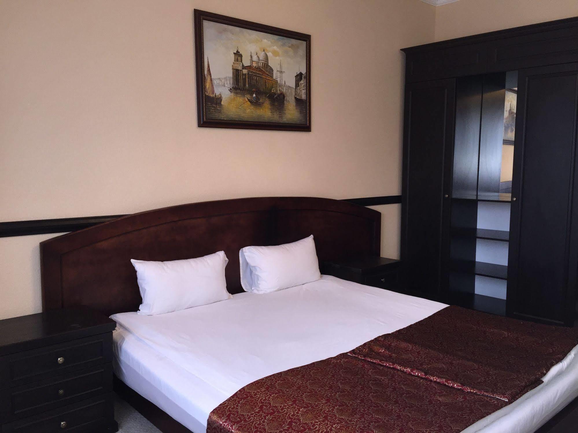 Belon Life Hotel Astana Zewnętrze zdjęcie